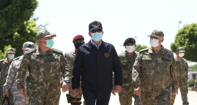 Milli Savunma Bakanı Hulusi Akar Gaziantep'te